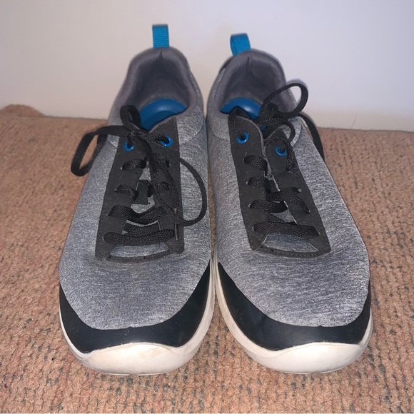 CROCS Gray and Black Athletic Shoes - Picture 3 of 9